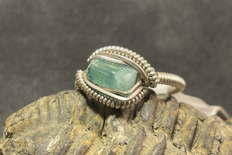 Green Tourmaline Sterling Silver “mini” style Ring Size 7.5