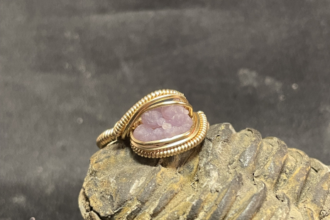 Grape Agate 14kt Gold “mini” Ring Size 6.5 Grape Agate 14kt Gold “mini” Ring Size 6.5