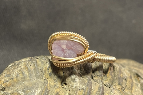 Grape Agate 14kt Gold “mini” Ring Size 6.5 Grape Agate 14kt Gold “mini” Ring Size 6.5